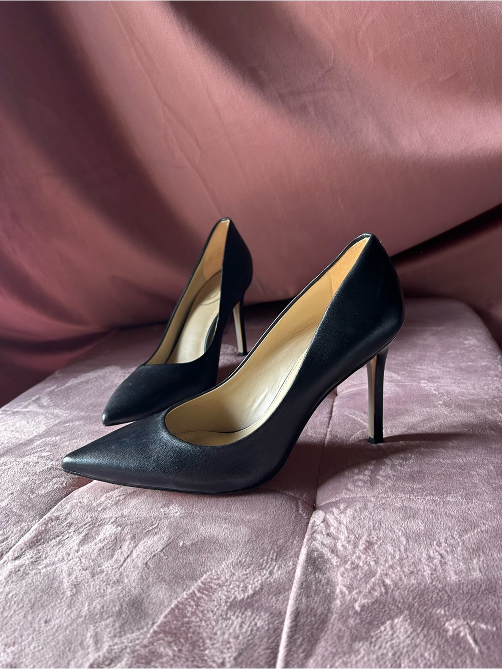Classic Black Pointed-Toe Stiletto Pumps - Women's Fashion Heels